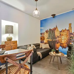 Huswell - Charming Getaway In The Historical Center Bruges